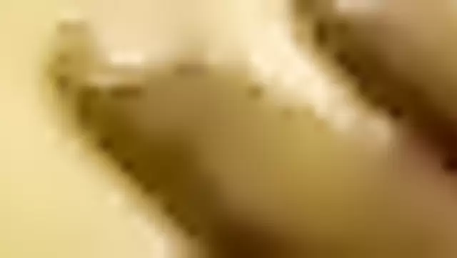 Kırgızistanlı ateşli hatunun gerçek porno şovu